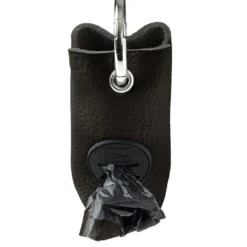 Hunter Yuna høm høm holder sort